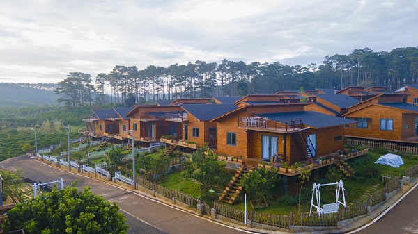 The Tropicana Garden là khu nghỉ dưỡng cao cấp bậc nhất tọa lạc tại thôn 4 - xã B'Lá - huyện Bảo Lâm, tỉnh Lâm Đồng