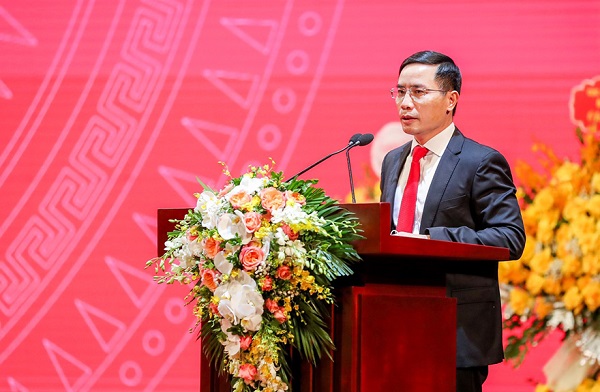 Ông Phạm Đức Ấn - Bí thư Đảng ủy, Chủ tịch HĐTV phát biểu tại Hội nghị