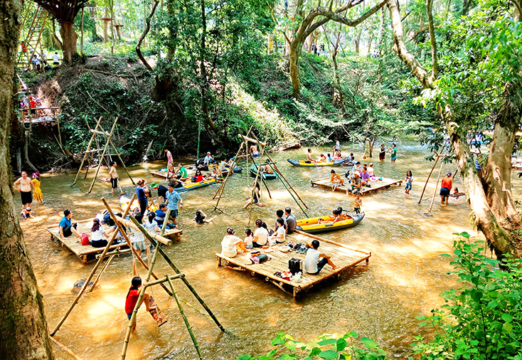 Công viên Ozo trở thành lựa chọn cho du khách khi đến du lịch tại Quảng Bình.