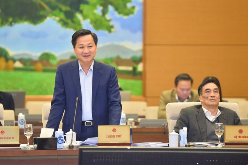 Phó Thủ tướng Lê Minh Khái phát biểu tại phiên họp Ủy ban Thường vụ Quốc hội. Ảnh Quốc hội