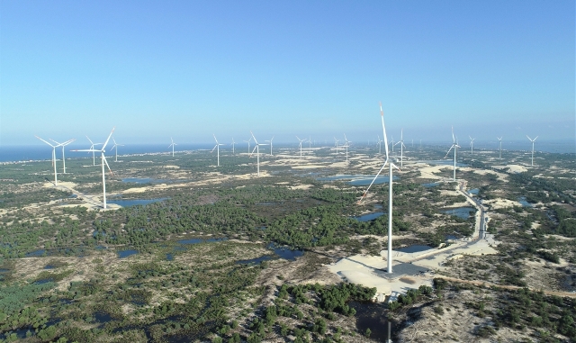Toàn cảnh cụm trang trại điện gió B&T tại huyện Lệ Thủy