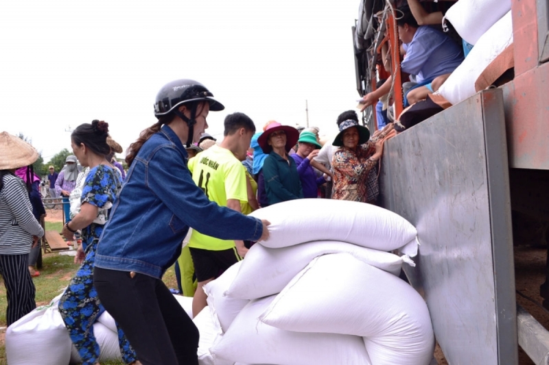 Đề xuất hỗ trợ trên 9.877 tấn gạo cho các hộ khó khăn