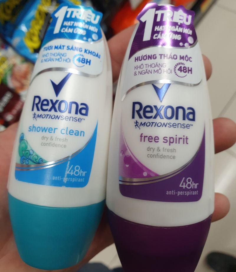 sản phẩm Rexona nắp xanh và tím có vài thông tin Tiếng Việt ít ỏi, người tiêu dùng không biết dùng nó để làm gì?
