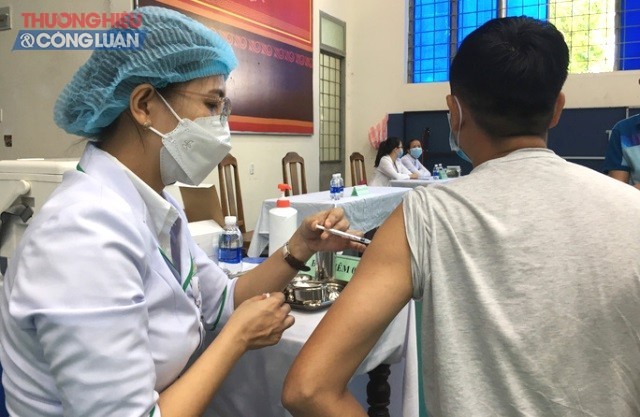 Tỉnh Quảng Nam tiên vaccine phòng Covid-19 mũi 03