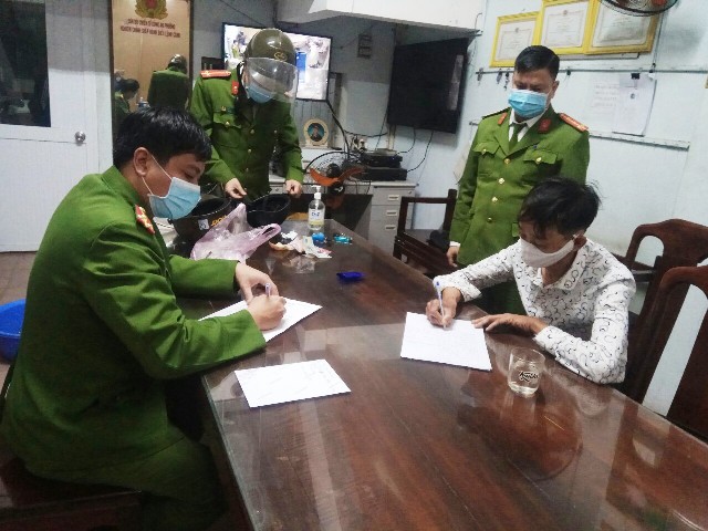 Công an thành phố Huế triệt phá liên tiếp nhiều ổ nhóm ma tuý