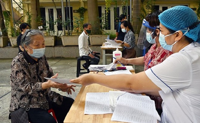 Ngày 26/01, Hà Nội thêm 2.884 ca mắc Covid-19