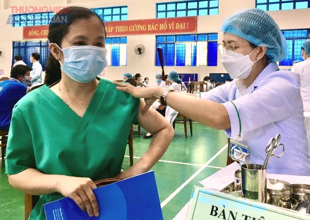 Ngành Y tế tỉnh Quảng Nam triển khai tiên chủng Covid-19 mũi 03