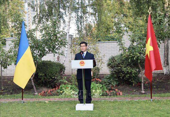 Đại sứ Việt Nam tại Ukraine Nguyễn Hồng Thạch. Ảnh: TTXVN