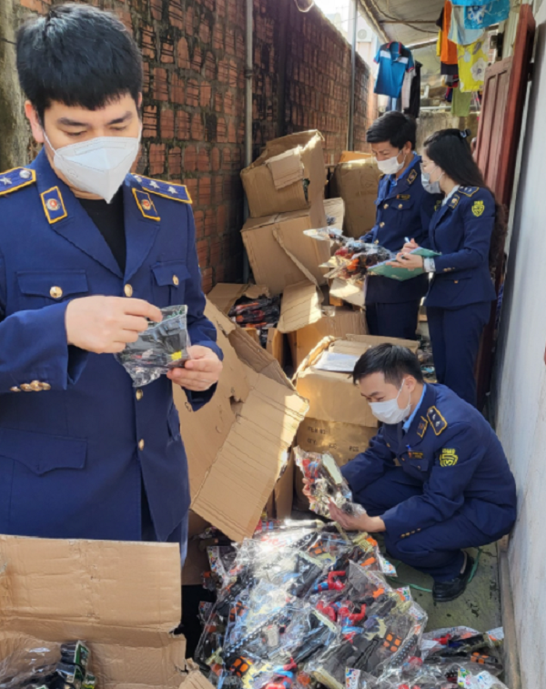 Quảng Bình: Thu giữ 2.186 sản phẩm đồ chơi trẻ em nhập lậu