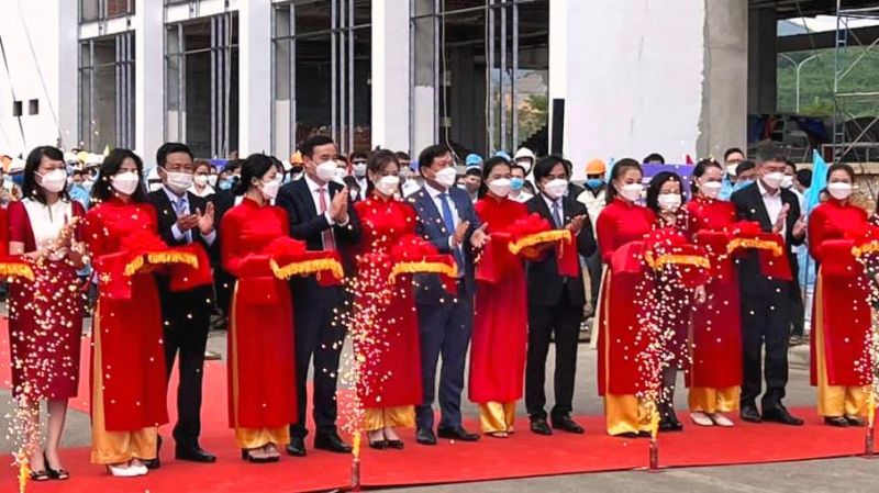 Công ty Trungnam EMS: Đầu năm xuất xưởng lô hàng máy tính bảng đầu tiên