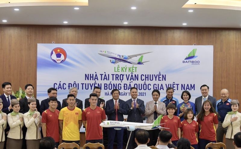 VFF: Đội tuyển bóng đá nữ quốc gia về nước trên chuyên cơ của Bamboo Airways