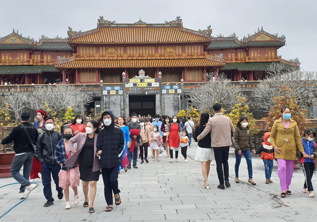 Gần 70.000 du khách đến Huế dịp Tết Nhâm Dần