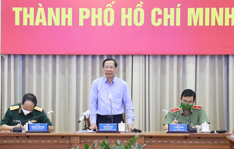 Chủ tịch UBND TP. Hồ Chí Minh Phan Văn Mãi phát biểu chỉ đạo tại cuộc họ