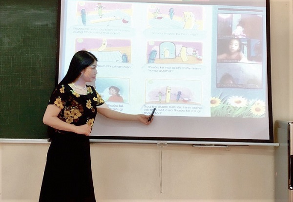 Một buổi học trực tuyến tại Trường Tiểu học Tân Dân, thành phố Việt Trì