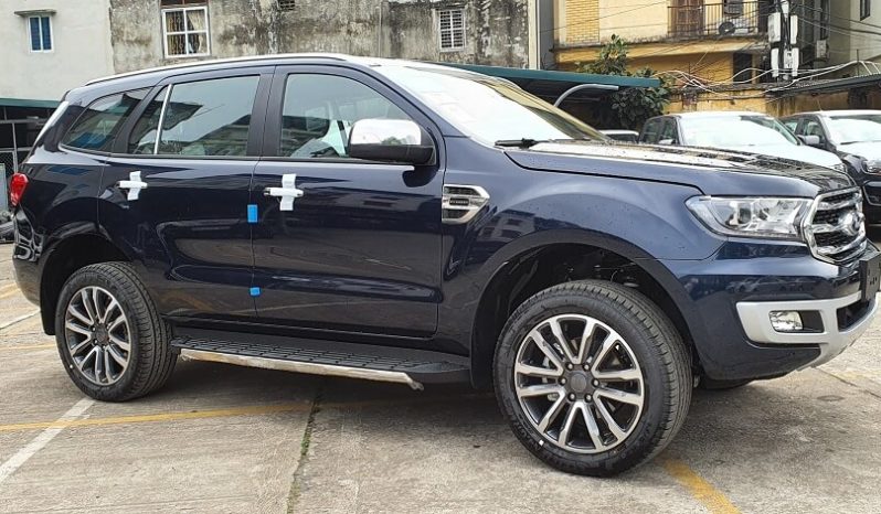 Ford Everest 4x2 Titanium sẽ được trang bị động cơ bi-turbo