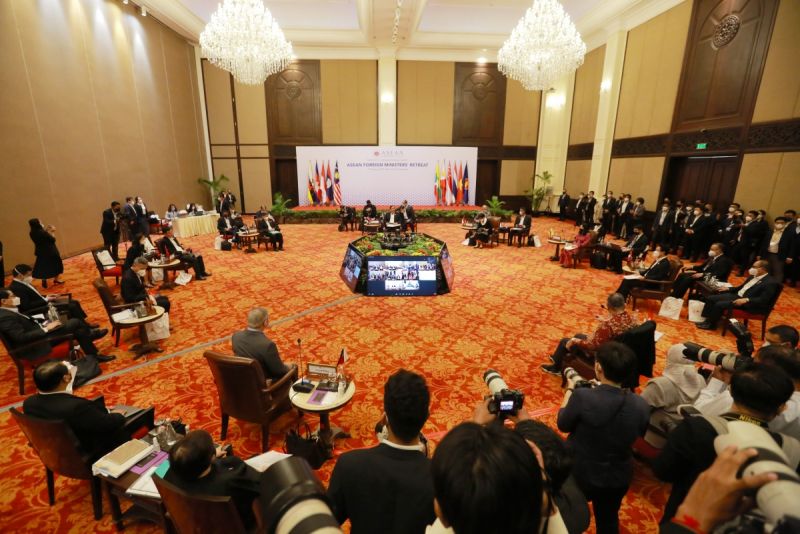 Hội nghị hẹp các Bộ trưởng Ngoại giao ASEAN (AMMR)