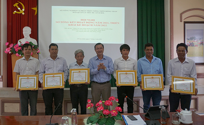 Mô hình sinh kế mùa lũ đem lại lợi nhuận cao cho nông dân Đồng Tháp