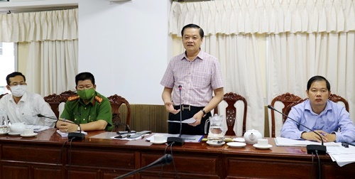 Ông Dương Tấn Hiển - Phó Chủ tịch Thường trực UBND TP Cần Thơ phát biểu chỉ đạo tại cuộc họp