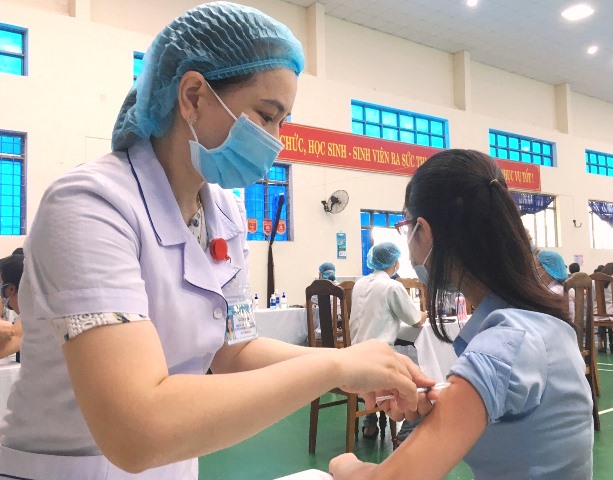 Tỉnh Quảng Nam đã tiêm 2.814.459 mũi vaccine, đạt tỷ lệ 93,9%