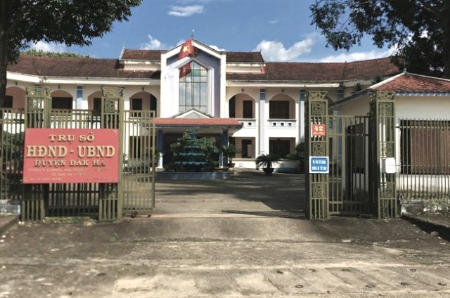 Trụ sở HĐND-UBNĐ huyện Đak Hà, nơi 02 bị can công tác trước khi bị khởi tố, bắt giam.