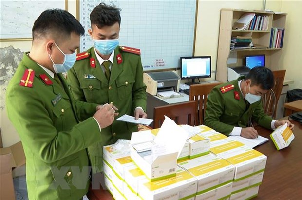 Công an huyện Hưng Hà kiểm tra số tang vật thu giữ