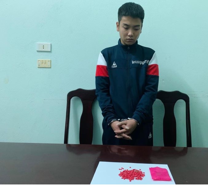 Công an Thanh Hóa bắt quả tang đối tượng tàng trữ 196 viên hồng phiến