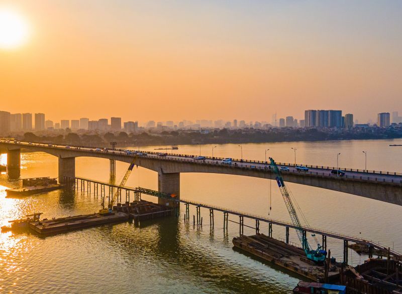 Cầu Vĩnh Tuy giai đoạn 2 dự kiến sẽ được hoàn thành vào năm 2023 giúp hoàn thiện hạ tầng vành đai 2 tăng cường kết nối và khả năng lưu thông giữa trung tâm Hà Nội với khu Đông.