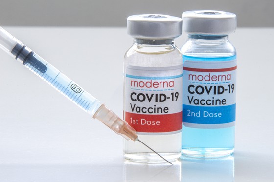 Nóng: Bộ Y tế đồng ý tăng hạn dùng của vaccine phòng Covid-19 Moderna. Ảnh sggp