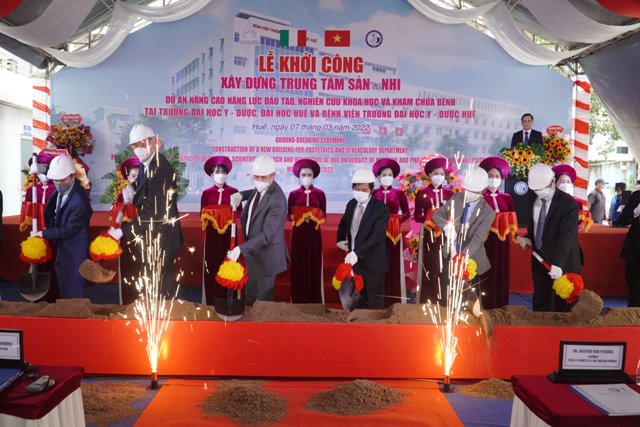Khởi công Trung tâm Sản- Nhi kỹ thuật cao gần 172 tỷ đồng ở Thừa Thiên Huế