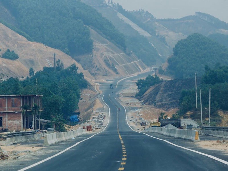 Thông toàn tuyến đường Hồ Chí Minh cần 10.770 tỷ đồng để đầu tư