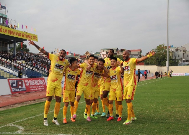 CLB Đông Á Thanh Hóa có chiến thắng ấn tượng đầu tay ngay trên sân nhà tại vòng 4 Night Wolf V.League 2022