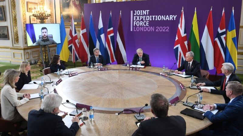 Tổng thống Ukraine phát biểu tại cuộc họp với các nhà lãnh đạo của JEF do Anh đẫn đầu. Nguồn Reuters