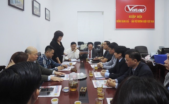 Tổng thư ký Hiệp hội VATAP Trần Hương Giang công bố Quyết định kết nạp hai hội viên mới