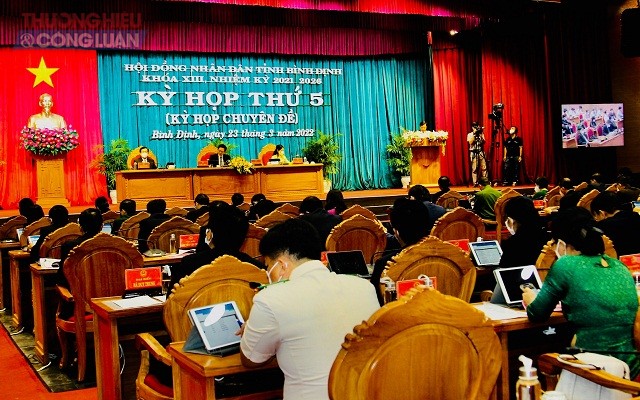 Quang cảnh khai mạc kỳ họp thứ 5 HĐND tỉnh Binh Định khóa XIII,
