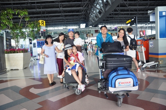 Khách du lịch Huế đến Thái Lan
