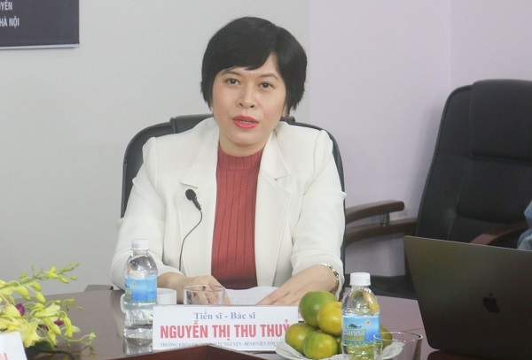 Tiến sĩ, Bác sĩ Nguyễn Thị Thu Thuỷ - Trưởng Khoa Khám Bệnh Tự Nguyện - Bệnh viện Tim Hà Nội phát biểu tại buổi tọa đàm