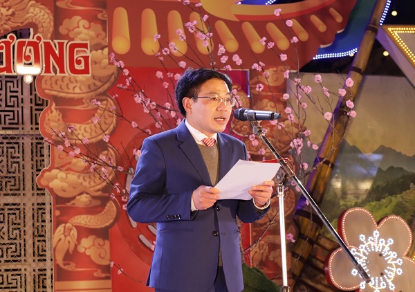 Ông Đỗ Văn Tân – Phó Chủ tịch UBND Thị xã Sa Pa, Lào Cai chia sẻ về ý nghĩa của buổi lễ