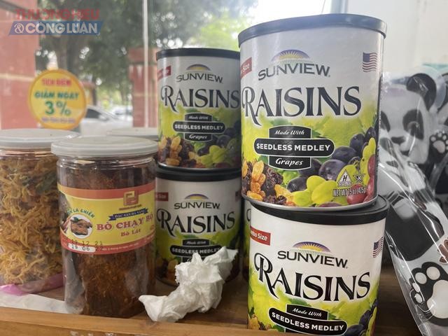 Nho khô Mỹ không hạt Sunview Raisins.
