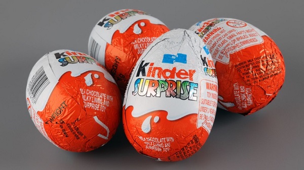 Bộ Công Thương yêu cầu rà soát, lấy mẫu kiểm nghiệm kẹo trứng chocolate trẻ em Kinder Surprise