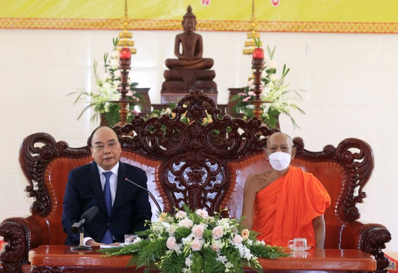 Thay mặt Lãnh đạo Đảng, Nhà nước, Chủ tịch nước ghi nhận và đánh giá cao những nỗ lực, đóng góp của Tăng sĩ trong hệ phái Phật giáo Nam tông Khmer trong công tác an sinh xã hội, vì cộng đồng