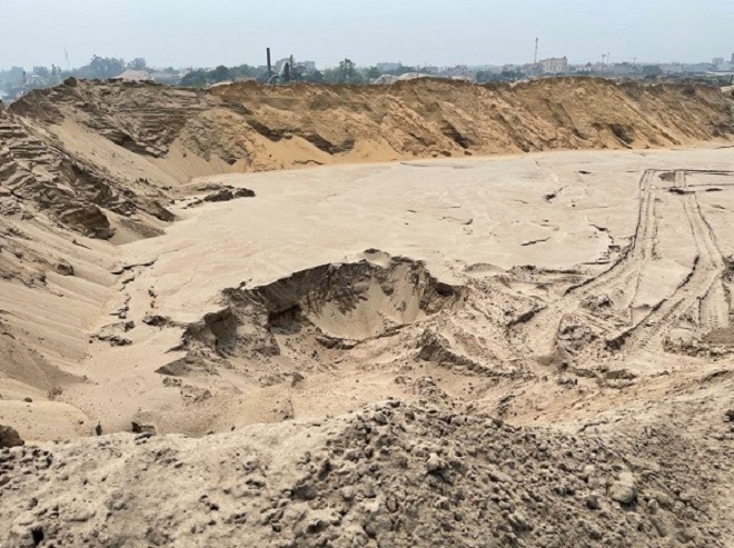 Hà Nội: Phát hiện nơi chứa hơn chục nghìn m3 cát lậu