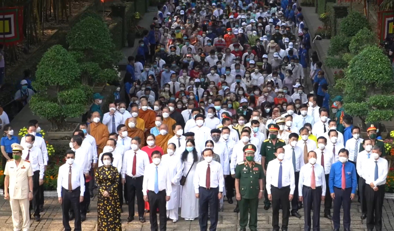 Lãnh đạo TP Hồ Chí Minh và cac ban ngành dự Lễ Giỗ Tổ Hùng Vương.