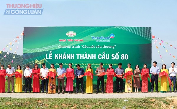 Lễ khánh thành cầu Co En