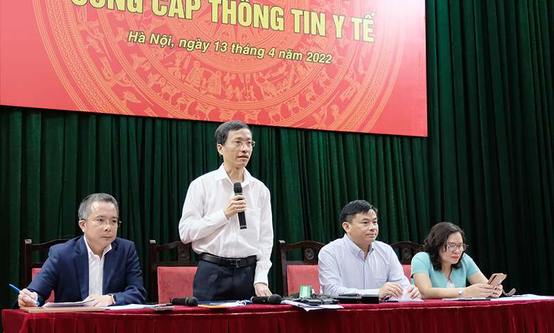 GS.TS Phan Trọng Lân, Cục trưởng Cục Y tế dự phòng (Bộ Y tế) phát biểu tại buổi cung cấp thông tin cho báo chí sáng 13/04