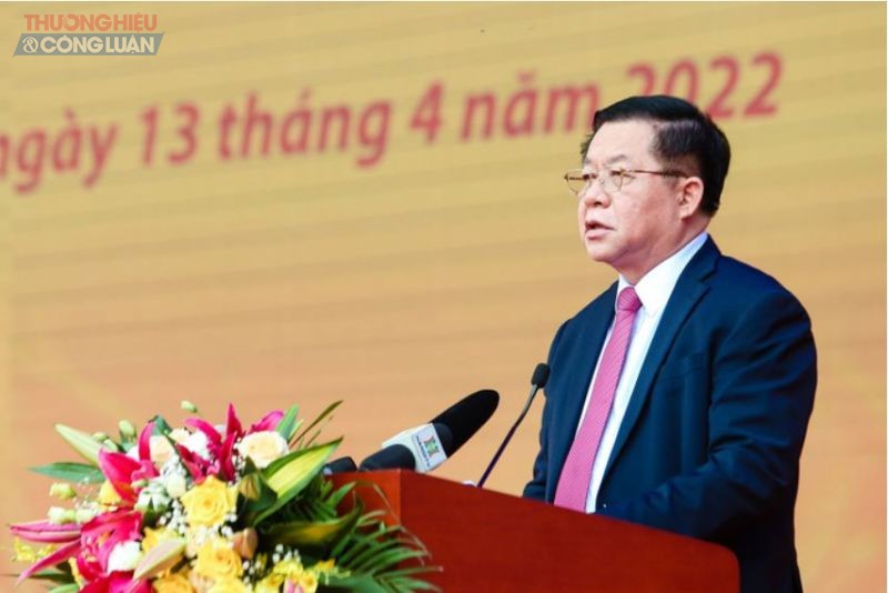 Trưởng Ban Tuyên giáo trung ương Nguyễn Trọng Nghĩa phát biểu lễ khai mạc.