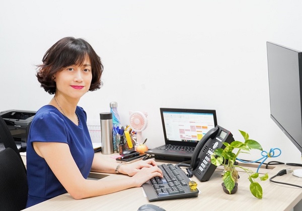 Bà Nguyễn Phương Anh - Phó Tổng Giám đốc Kênh Phân phối qua Đối tác FWD Việt Nam