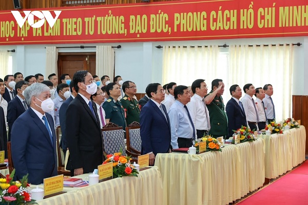 Các đại biểu cùng tham dự lễ kỷ niệm 30 năm tái lập tỉnh Ninh Thuận