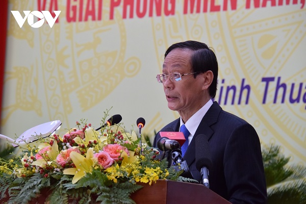 Ủy viên Trung ương Đảng, Bí thư Tỉnh ủy Ninh Thuận Nguyễn Đức Thanh đọc diễn văn tại Lễ kỷ niệm 30 năm Ngày tái lập tỉnh