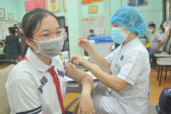 Sáng nay 16/4, TP. Hồ Chí Minh chính thức tiêm vaccine phòng Covid-19 cho trẻ từ 5 đến dưới 12 tuổi
