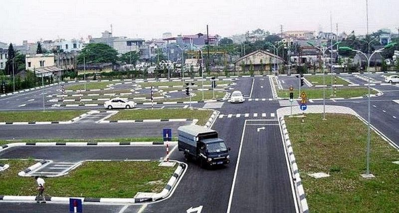 Ưu tiên, khuyến khích, hỗ trợ các doanh nghiệp công nghiệp hỗ trợ nhỏ và vừa